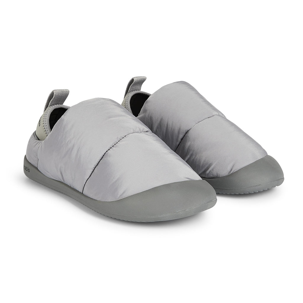 mahabis women's aurora in light grey quilt