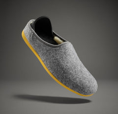 NEW Mahabis Classic Gray and Yellow Slippers Men\'s 12.5-13 EURO 47 classic slippers by mahabis // welcome home main image 2